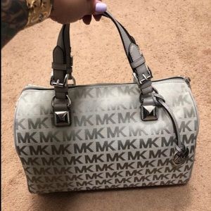 Micheal Kors large Grayson